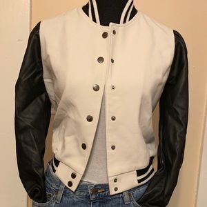 Forever XX1 Varsity Jacket Size S